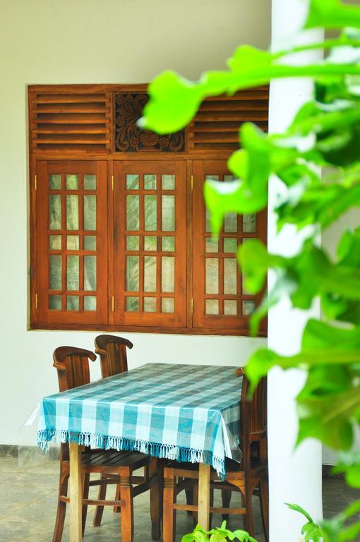 Randu Homestay And Restaurant Тангале Екстериор снимка