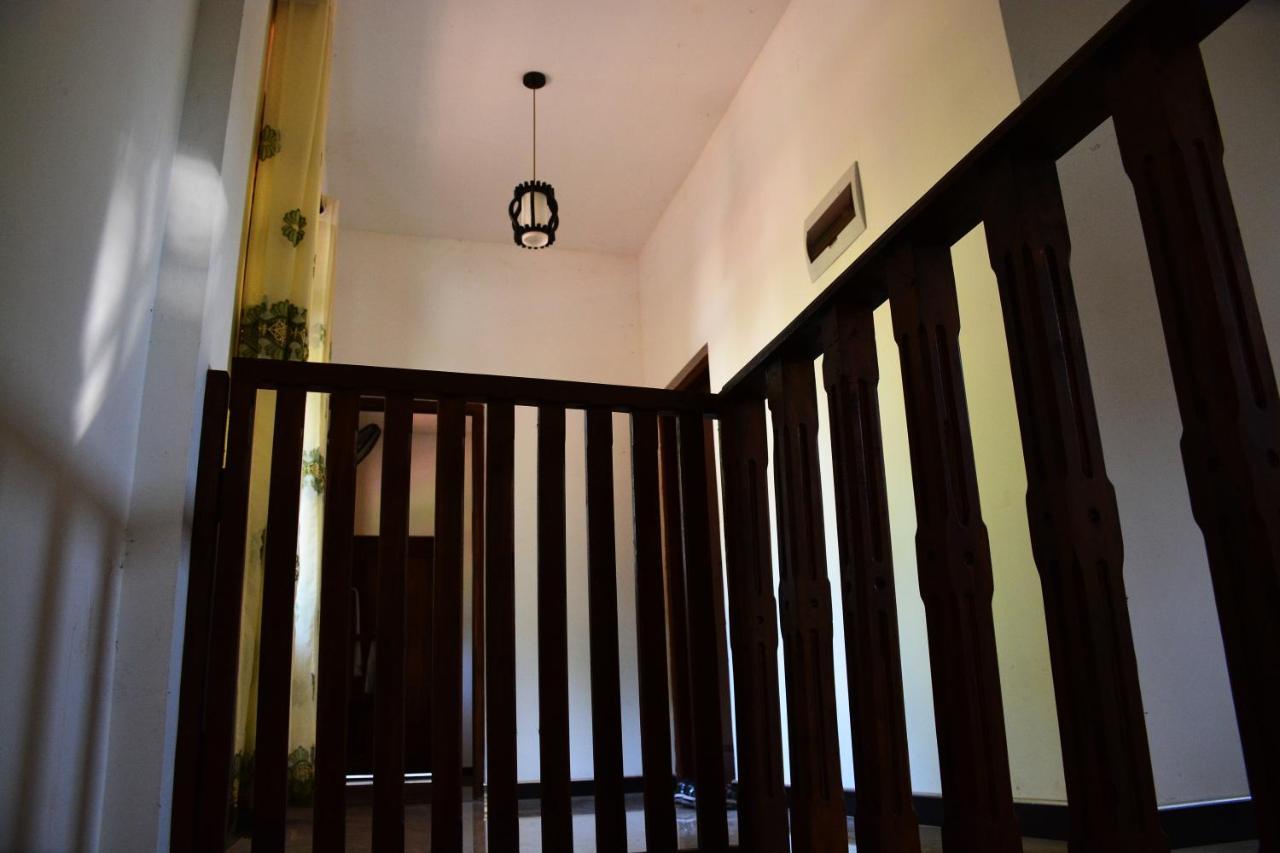 Randu Homestay And Restaurant Тангале Екстериор снимка