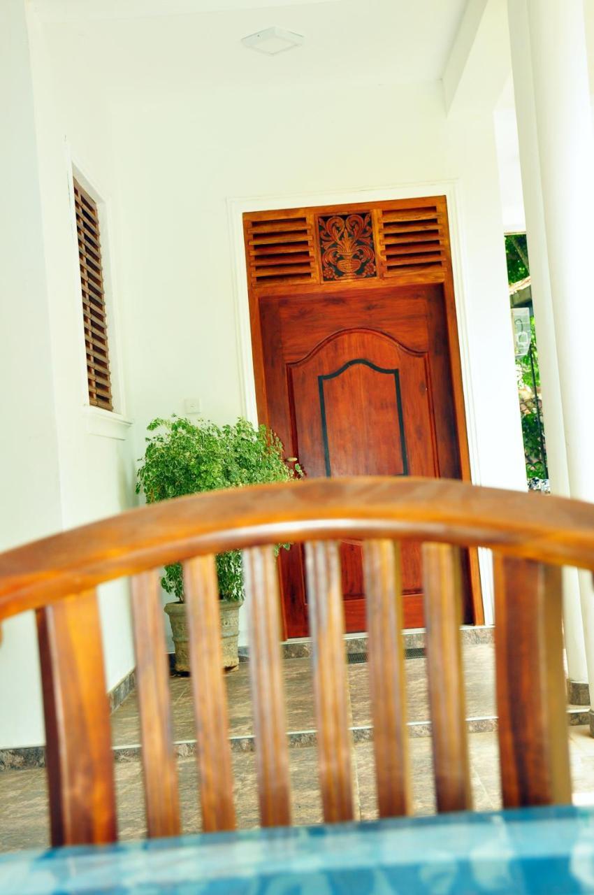 Randu Homestay And Restaurant Тангале Екстериор снимка